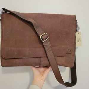 Estalon Leather Messenger Bag